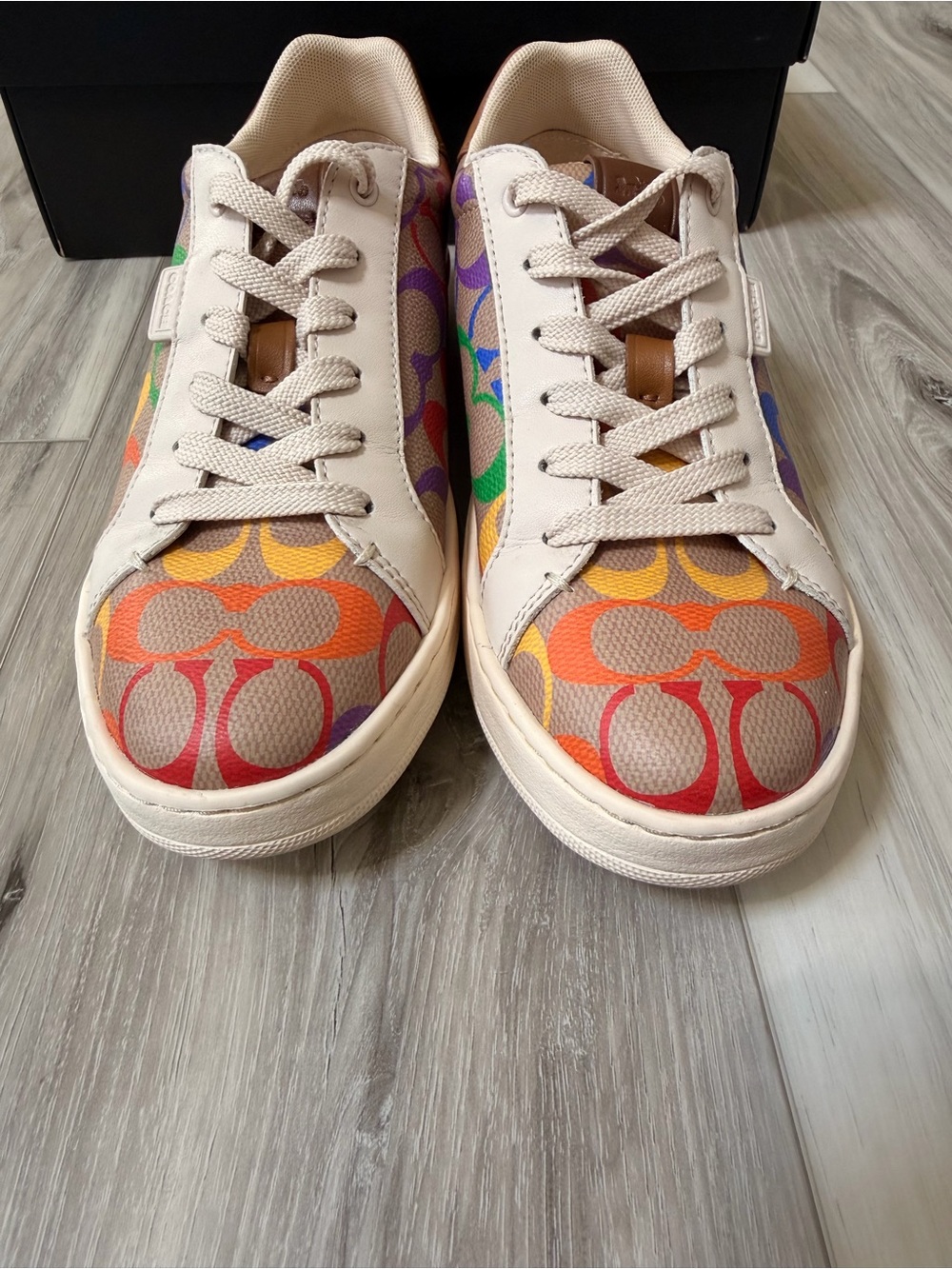 Coach Lowline Rainbow Signature Coated Canvas Sneakers Size 7.5 - Picture 4 of 13